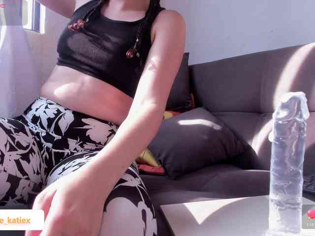 Just-katiex Just-katiex