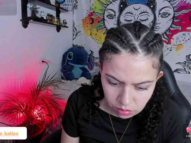 Just-katiex Just-katiex