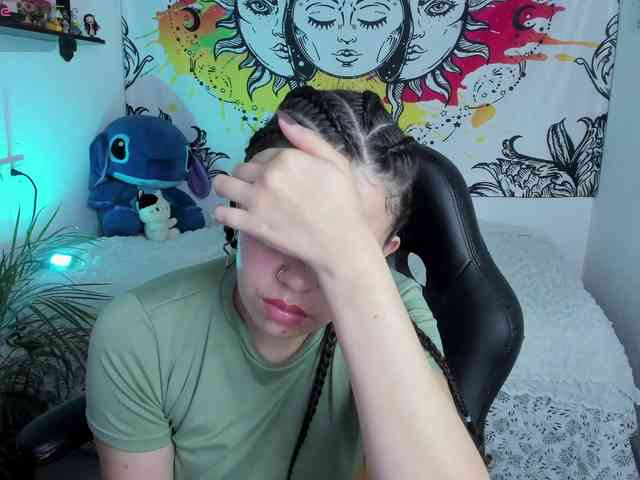 Just-katiex Just-katiex