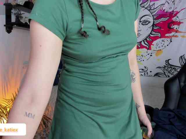 Just-katiex Just-katiex