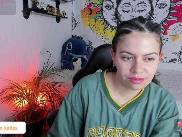 Just-katiex Just-katiex