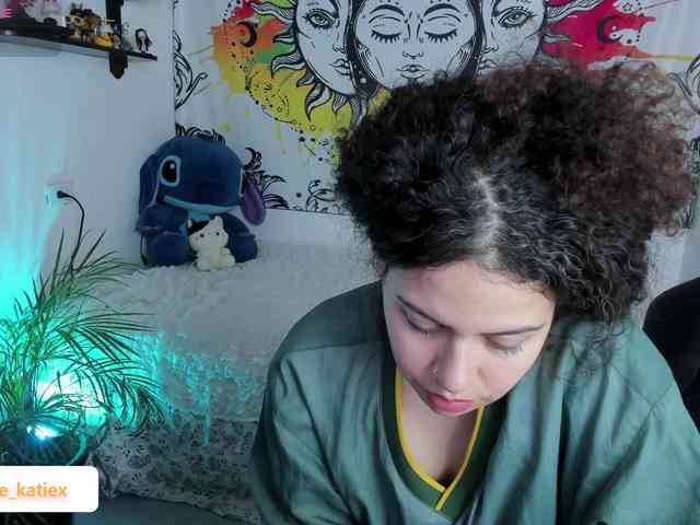 Just-katiex Just-katiex