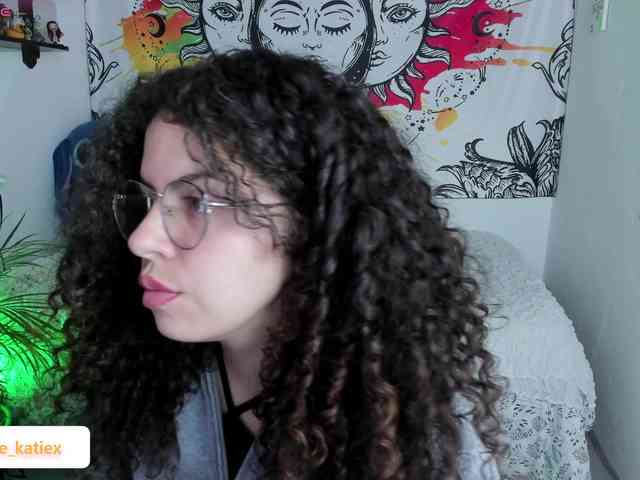 Just-katiex Just-katiex
