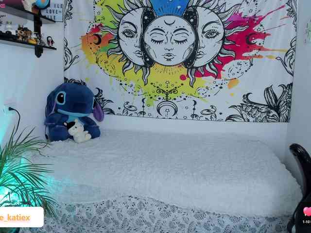 Just-katiex Just-katiex