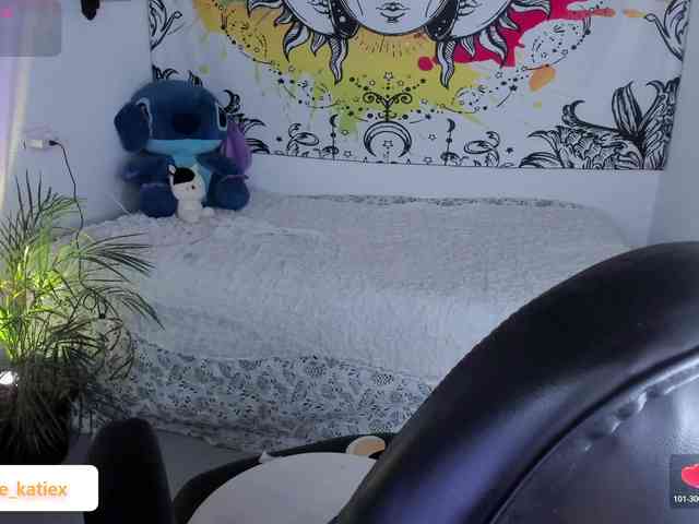 Just-katiex Just-katiex