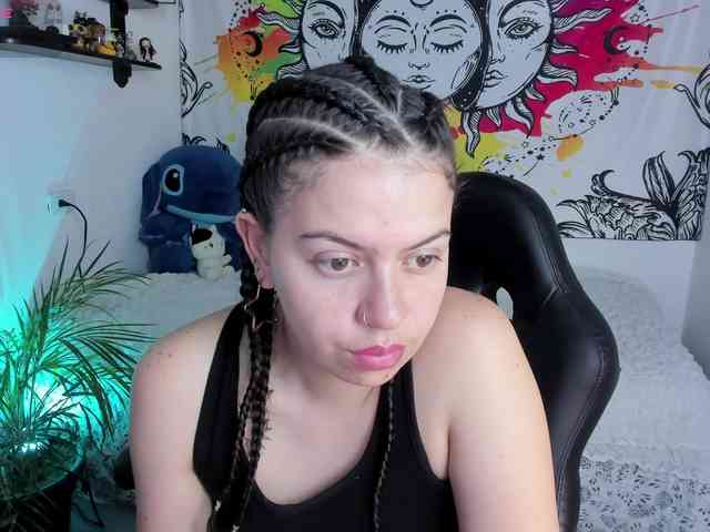 Just-katiex Just-katiex