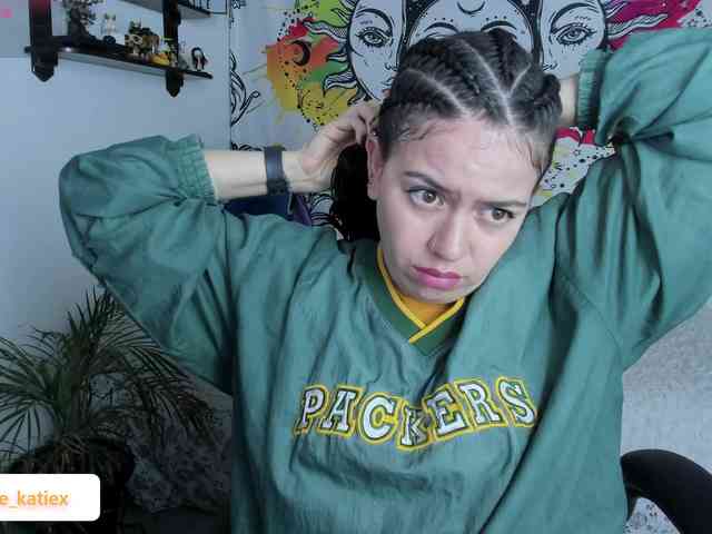 Just-katiex Just-katiex