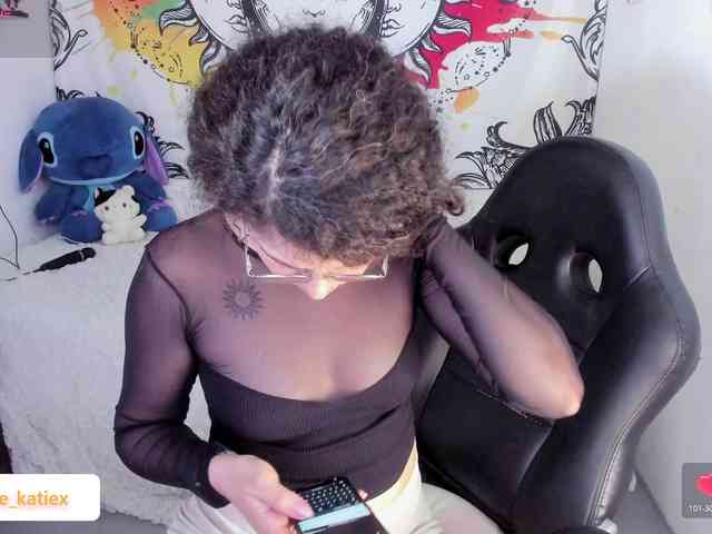 Just-katiex Just-katiex
