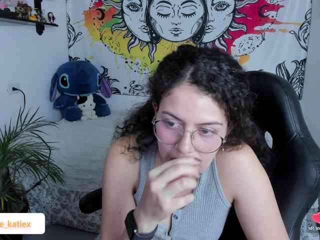 Just-katiex Just-katiex