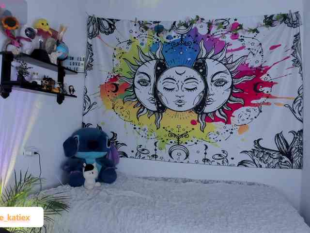 Just-katiex Just-katiex