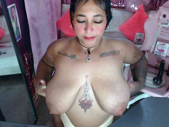 Sexypamela webcam