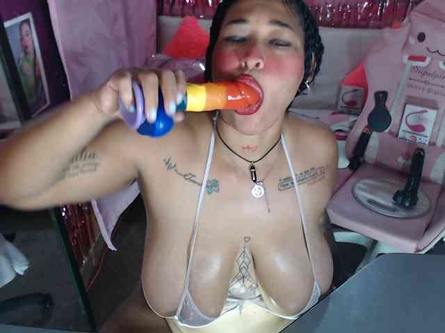 Sexypamela webcam