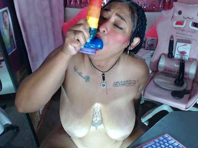 Sexypamela webcam