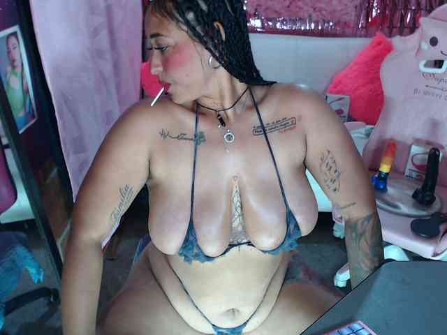 Sexypamela webcam