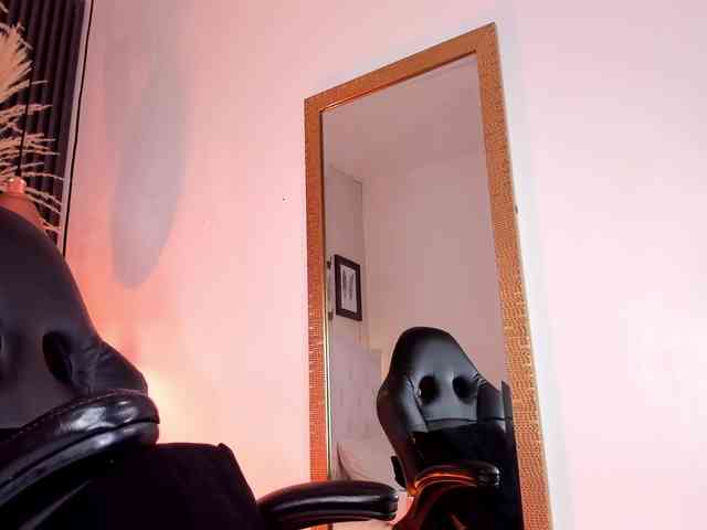 Emma-white webcam