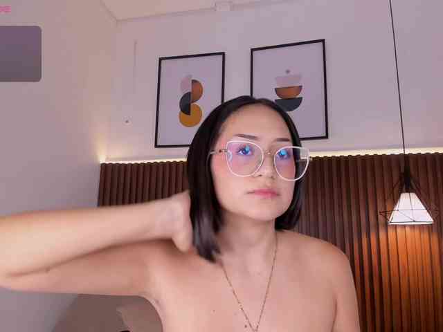 Emma-white webcam