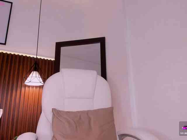 Emma-white webcam