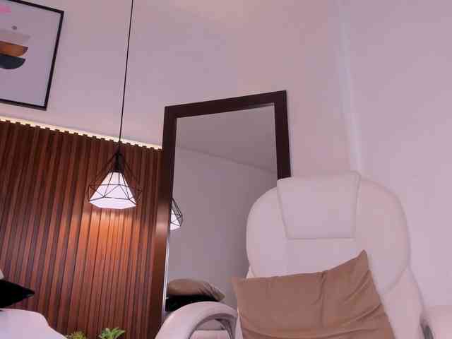 Emma-white webcam