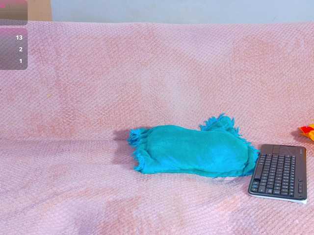 isabelle-adj1's BongaCams show and profile