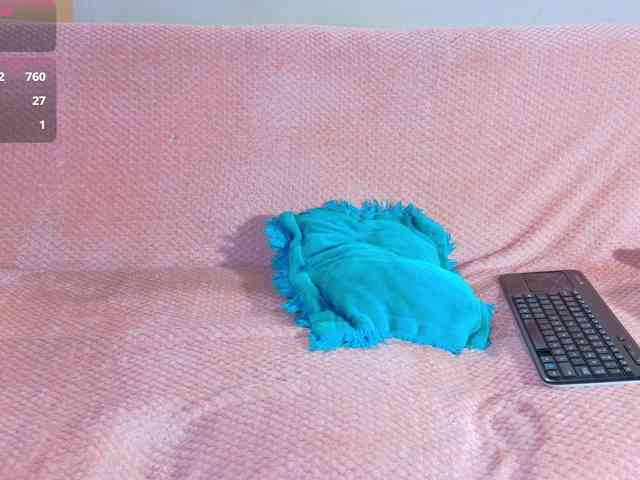 isabelle-adj1 webcam