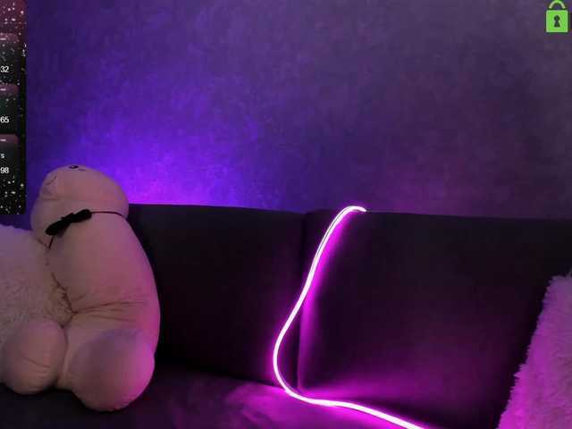 Nude-Nansy's BongaCams show and profile