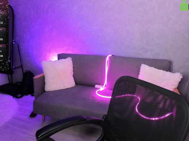 Nude-Nansy's BongaCams show and profile