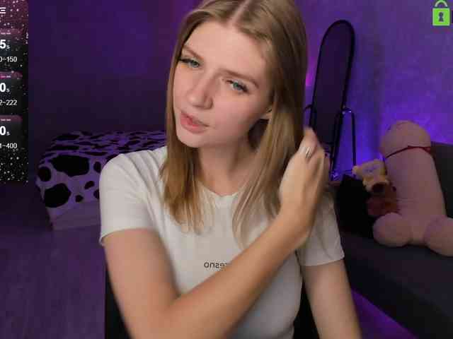 Nude-Nansy webcam