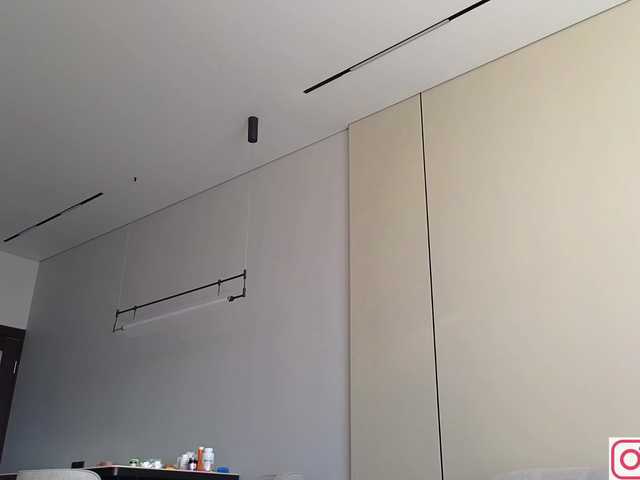 diffgirls1-1 from BongaCams is Freechat