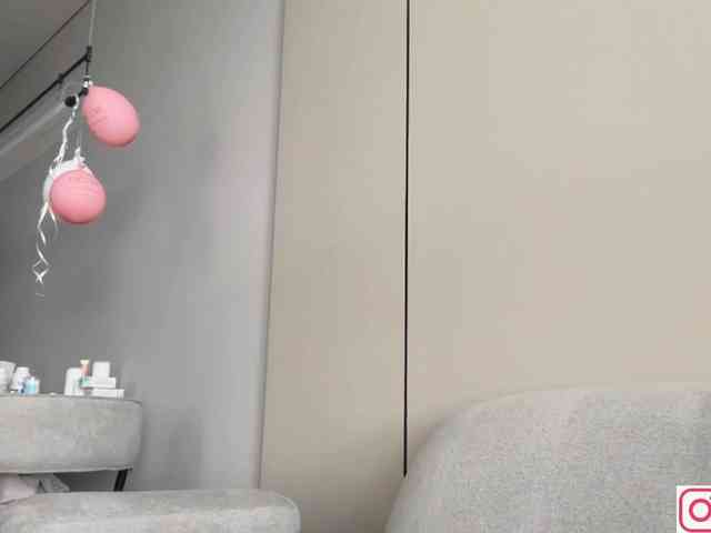 diffgirls1-1's webcam live show