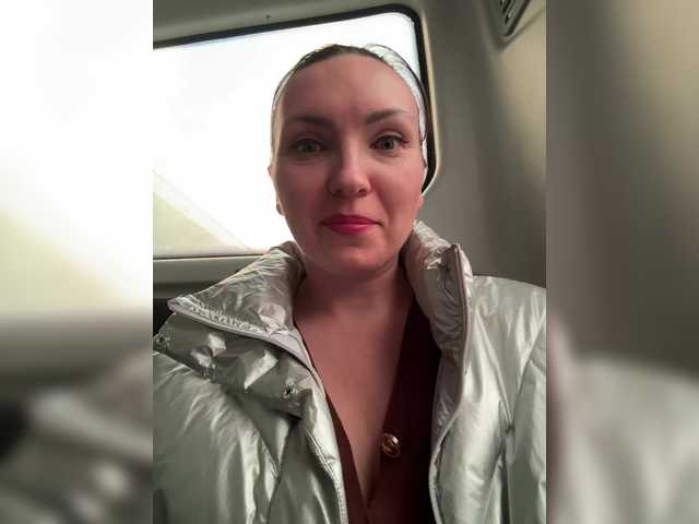 DIVORA's BongaCams profile