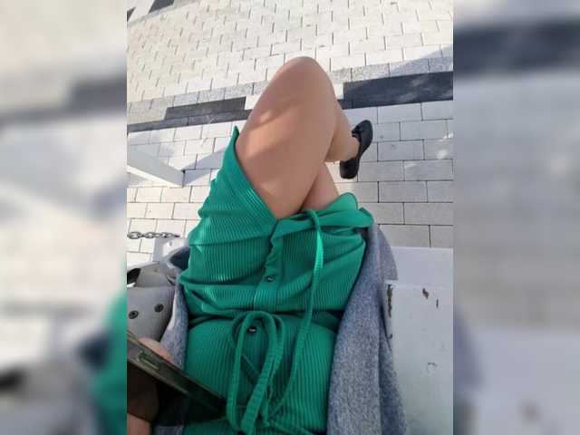 DIVORA from BongaCams