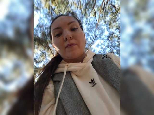 DIVORA from BongaCams