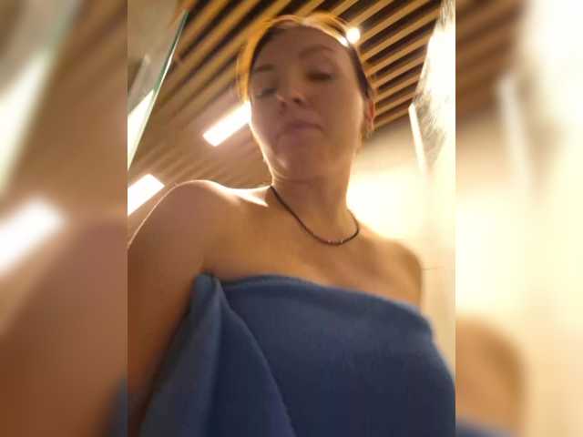 DIVORA Live Webcam on BongaCams