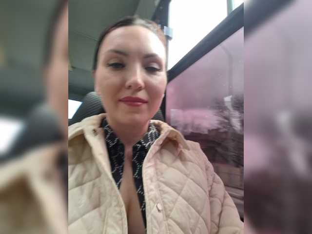 DIVORA's BongaCams profile