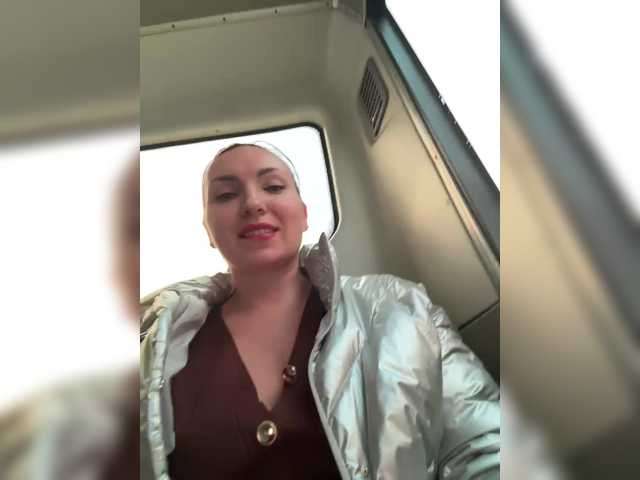 DIVORA's BongaCams profile