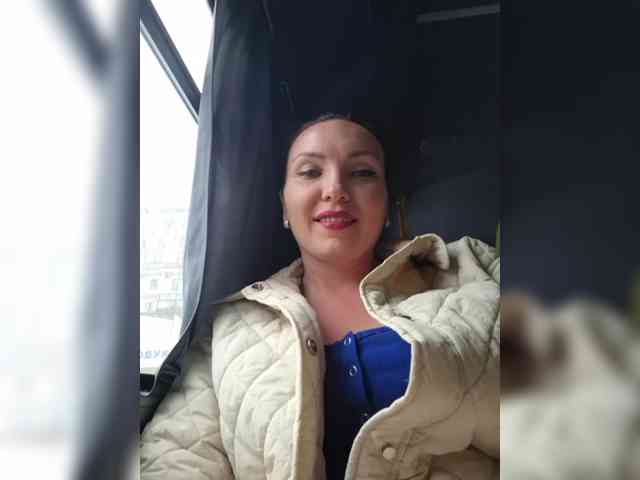 DIVORA Live Webcam on BongaCams