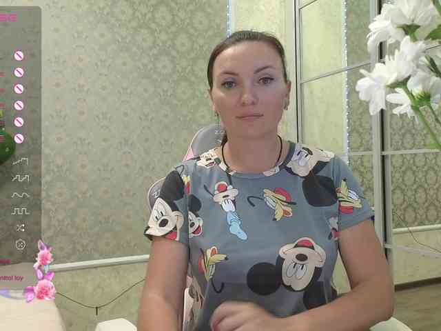 DIVORA's webcam live show