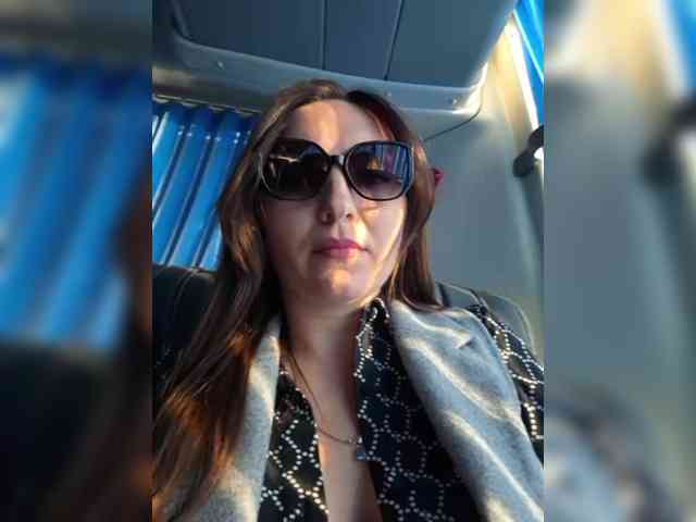 DIVORA Live Webcam on {site_name}