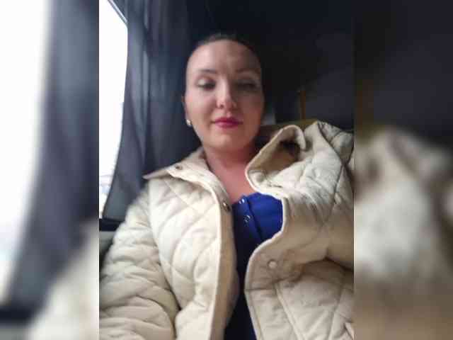 DIVORA Live Webcam on BongaCams