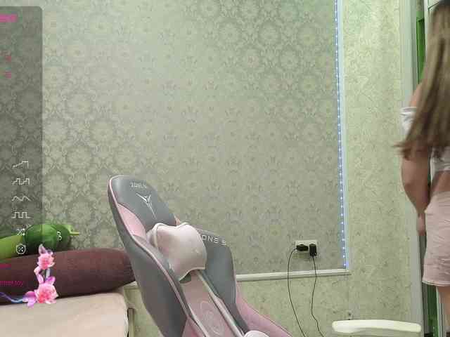 nude webcam DIVORA