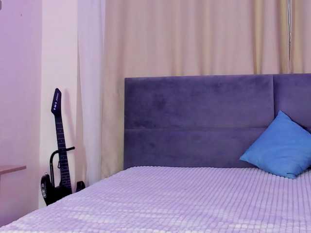 -INDICA-'s BongaCams show and profile