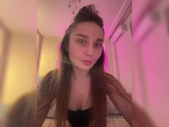 -INDICA-'s BongaCams show and profile