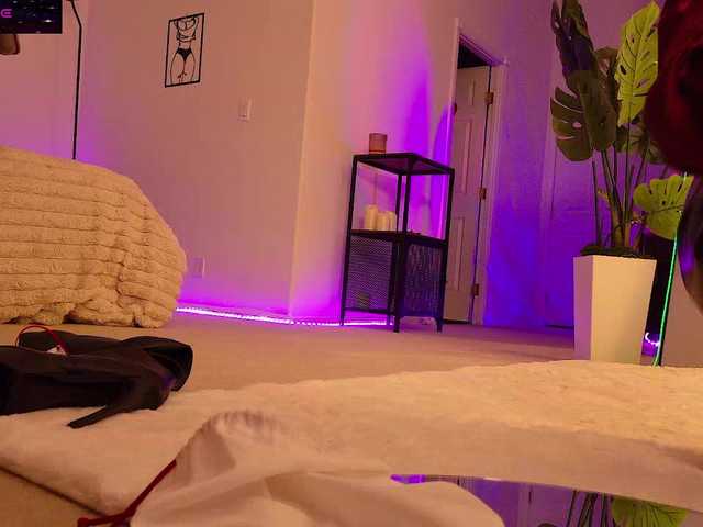 -redalexa-'s BongaCams show and profile