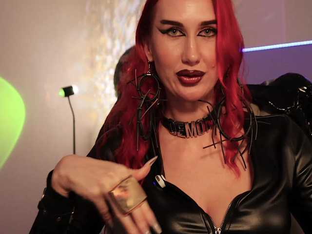 -redalexa-'s BongaCams show and profile