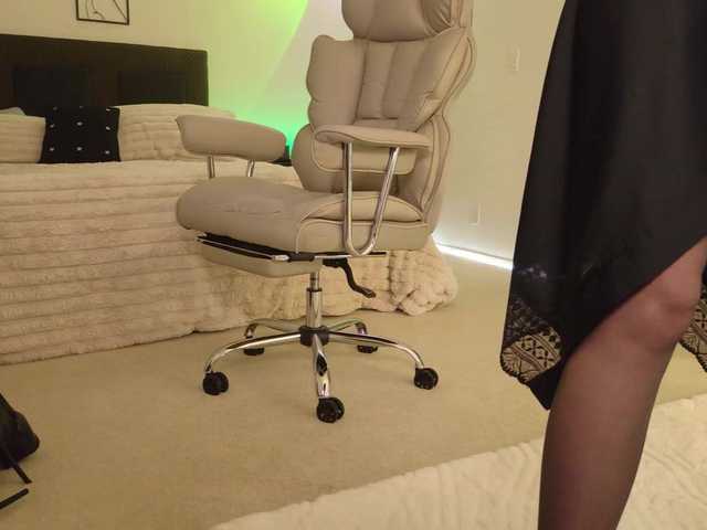 -redalexa-'s BongaCams show and profile