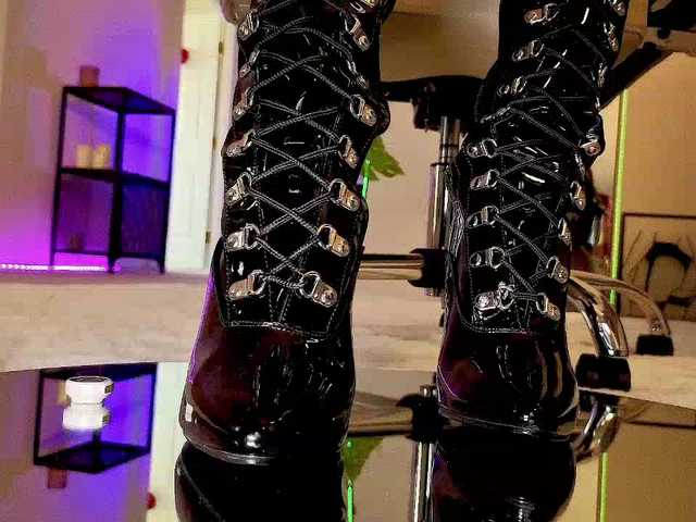 -redalexa-'s BongaCams show and profile