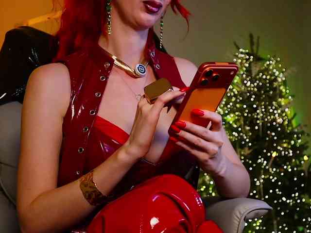 -redalexa- -redalexa-