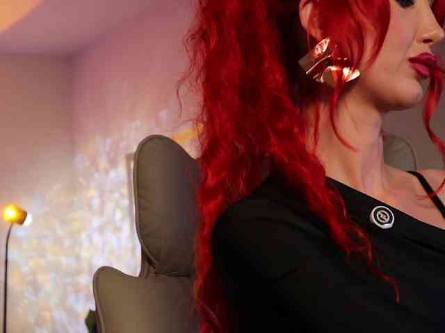 -redalexa- -redalexa-