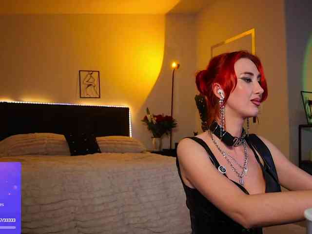 Lady_RedAlexa_ webcam