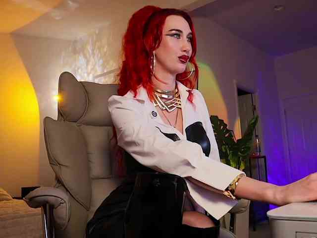 Lady_RedAlexa_ webcam